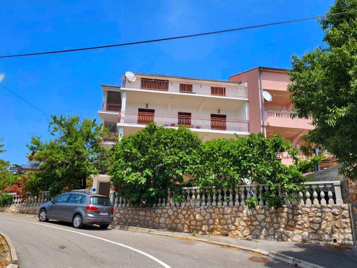 Apartments Manda Нови-Винодолски Экстерьер фото
