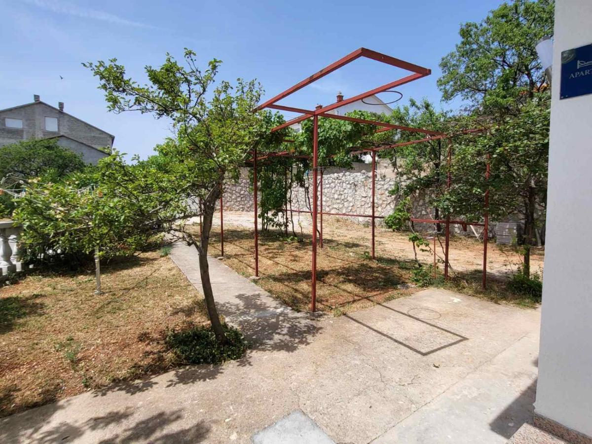 Apartments Manda Нови-Винодолски Экстерьер фото