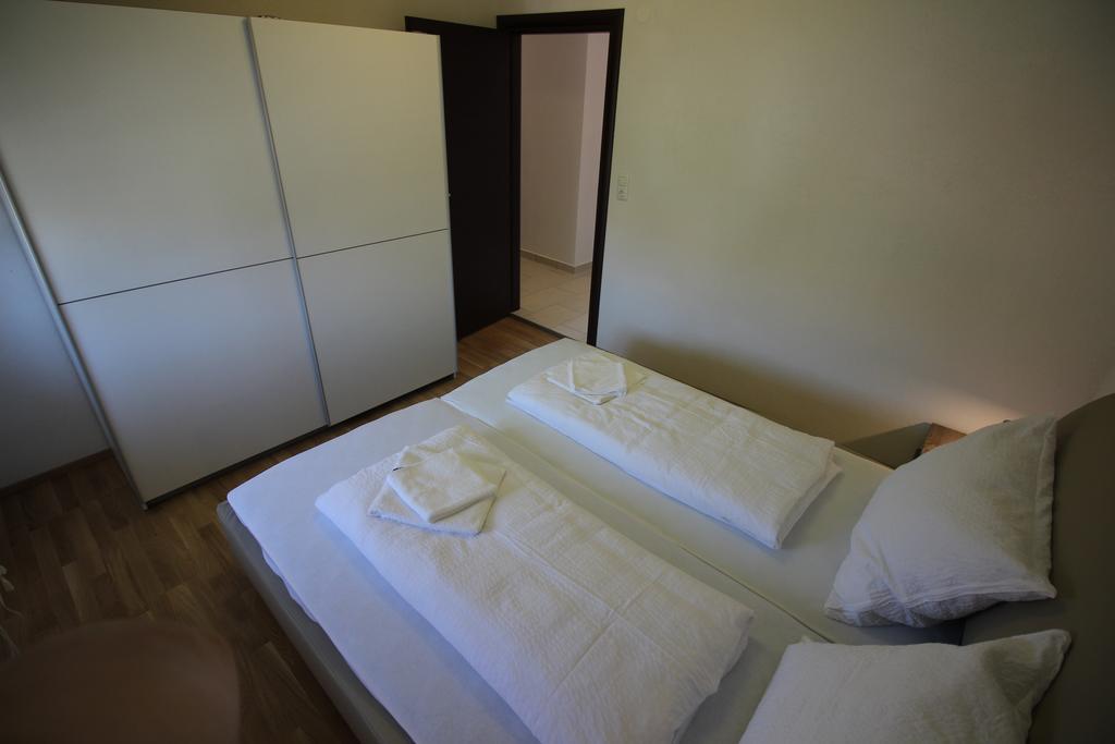 Apartments Manda Нови-Винодолски Экстерьер фото