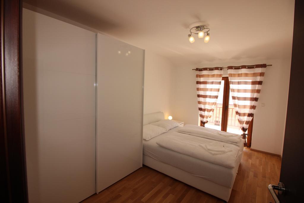 Apartments Manda Нови-Винодолски Экстерьер фото
